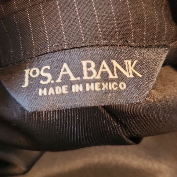 Classic Black Men's Blazer Size 40 Short Suit Coat Pin Striped Jos A Bank - Picture 3 of 6